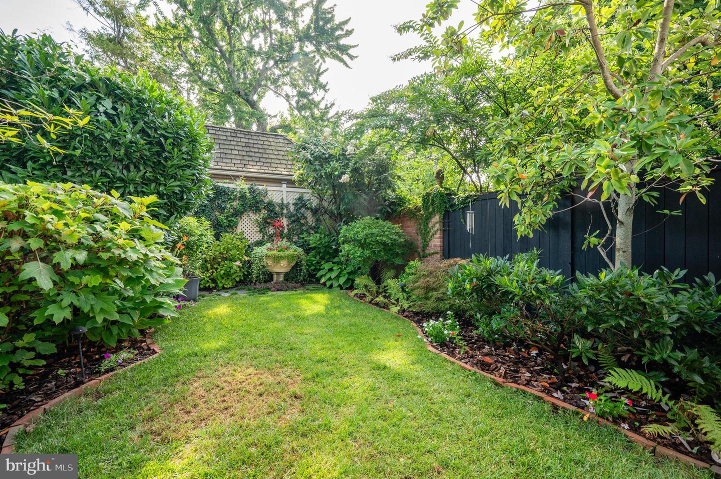 614 S FAIRFAX ST, ALEXANDRIA, Virginia 22314, 4 Bedrooms Bedrooms, ,2 BathroomsBathrooms,Residential,For sale,614 S FAIRFAX ST,VAAX2044154 MLS # VAAX2044154