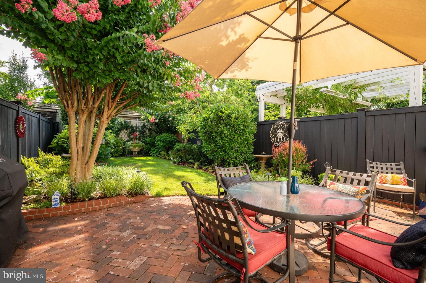 614 S FAIRFAX ST, ALEXANDRIA, Virginia 22314, 4 Bedrooms Bedrooms, ,2 BathroomsBathrooms,Residential,For sale,614 S FAIRFAX ST,VAAX2044154 MLS # VAAX2044154