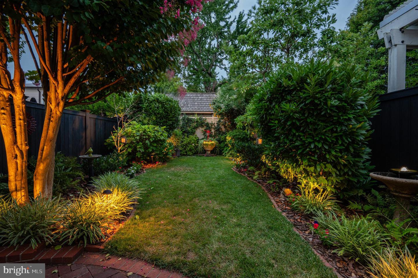 614 S FAIRFAX ST, ALEXANDRIA, Virginia 22314, 4 Bedrooms Bedrooms, ,2 BathroomsBathrooms,Residential,For sale,614 S FAIRFAX ST,VAAX2044154 MLS # VAAX2044154