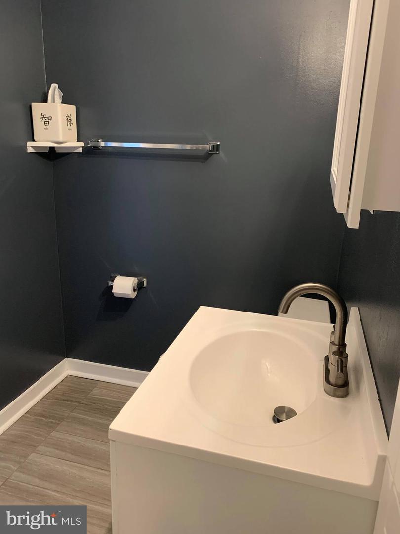 7526 SAVANNAH ST #104, FALLS CHURCH, Virginia 22043, 1 Bedroom Bedrooms, ,1 BathroomBathrooms,Residential,For sale,7526 SAVANNAH ST #104,VAFX2234474 MLS # VAFX2234474