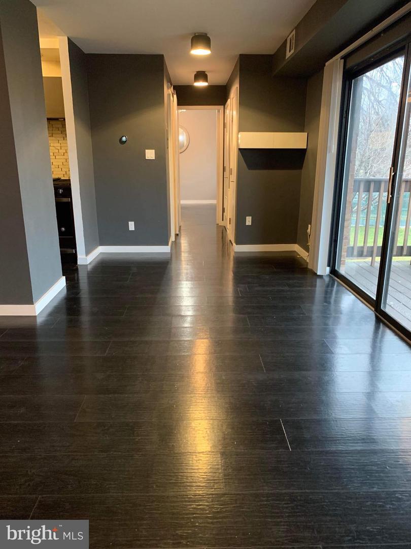 7526 SAVANNAH ST #104, FALLS CHURCH, Virginia 22043, 1 Bedroom Bedrooms, ,1 BathroomBathrooms,Residential,For sale,7526 SAVANNAH ST #104,VAFX2234474 MLS # VAFX2234474