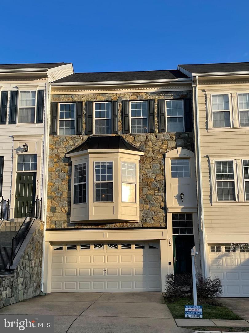 2080 CAPSTONE CIR, HERNDON, Virginia 20170, 3 Bedrooms Bedrooms, ,2 BathroomsBathrooms,Residential,For sale,2080 CAPSTONE CIR,VAFX2234546 MLS # VAFX2234546