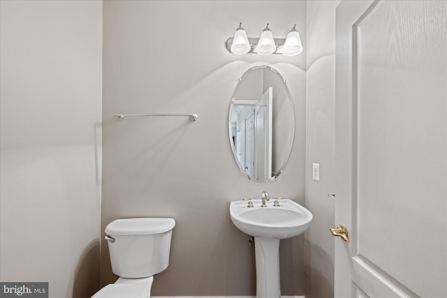 19757 ESTANCIA TER, ASHBURN, Virginia 20147, 4 Bedrooms Bedrooms, ,3 BathroomsBathrooms,Residential,For sale,19757 ESTANCIA TER,VALO2094108 MLS # VALO2094108