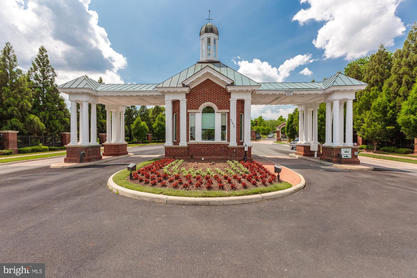 19757 ESTANCIA TER, ASHBURN, Virginia 20147, 4 Bedrooms Bedrooms, ,3 BathroomsBathrooms,Residential,For sale,19757 ESTANCIA TER,VALO2094108 MLS # VALO2094108