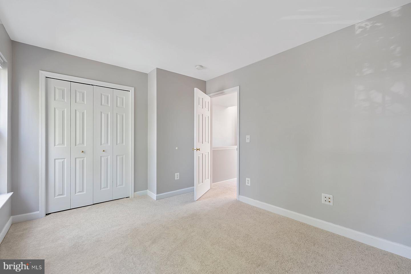 44479 POTTER TER, ASHBURN, Virginia 20147, 2 Bedrooms Bedrooms, ,2 BathroomsBathrooms,Residential,For sale,44479 POTTER TER,VALO2094110 MLS # VALO2094110