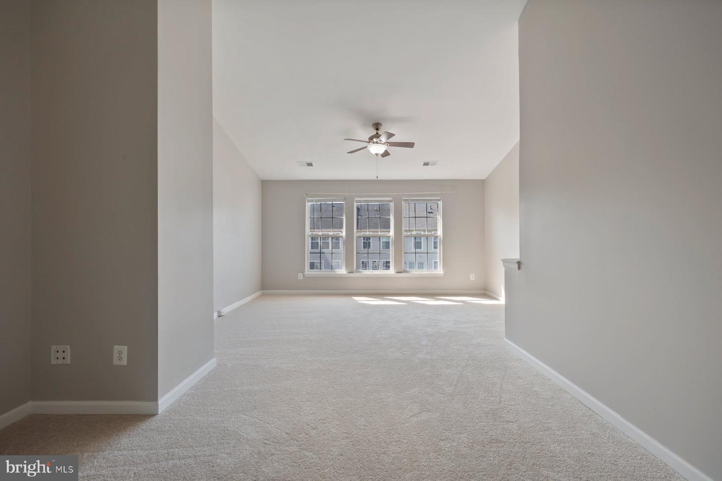 44479 POTTER TER, ASHBURN, Virginia 20147, 2 Bedrooms Bedrooms, ,2 BathroomsBathrooms,Residential,For sale,44479 POTTER TER,VALO2094110 MLS # VALO2094110