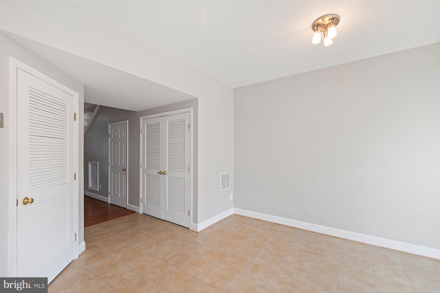 44479 POTTER TER, ASHBURN, Virginia 20147, 2 Bedrooms Bedrooms, ,2 BathroomsBathrooms,Residential,For sale,44479 POTTER TER,VALO2094110 MLS # VALO2094110