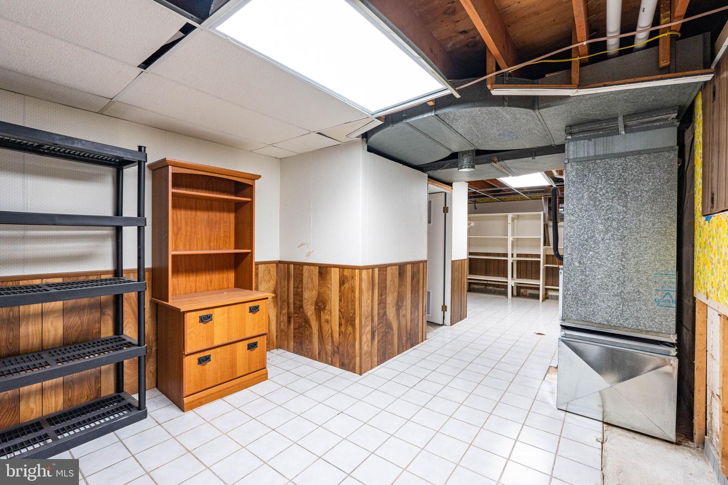 3416 WESSYNTON WAY, ALEXANDRIA, Virginia 22309, 5 Bedrooms Bedrooms, ,2 BathroomsBathrooms,Residential,For sale,3416 WESSYNTON WAY,VAFX2234686 MLS # VAFX2234686