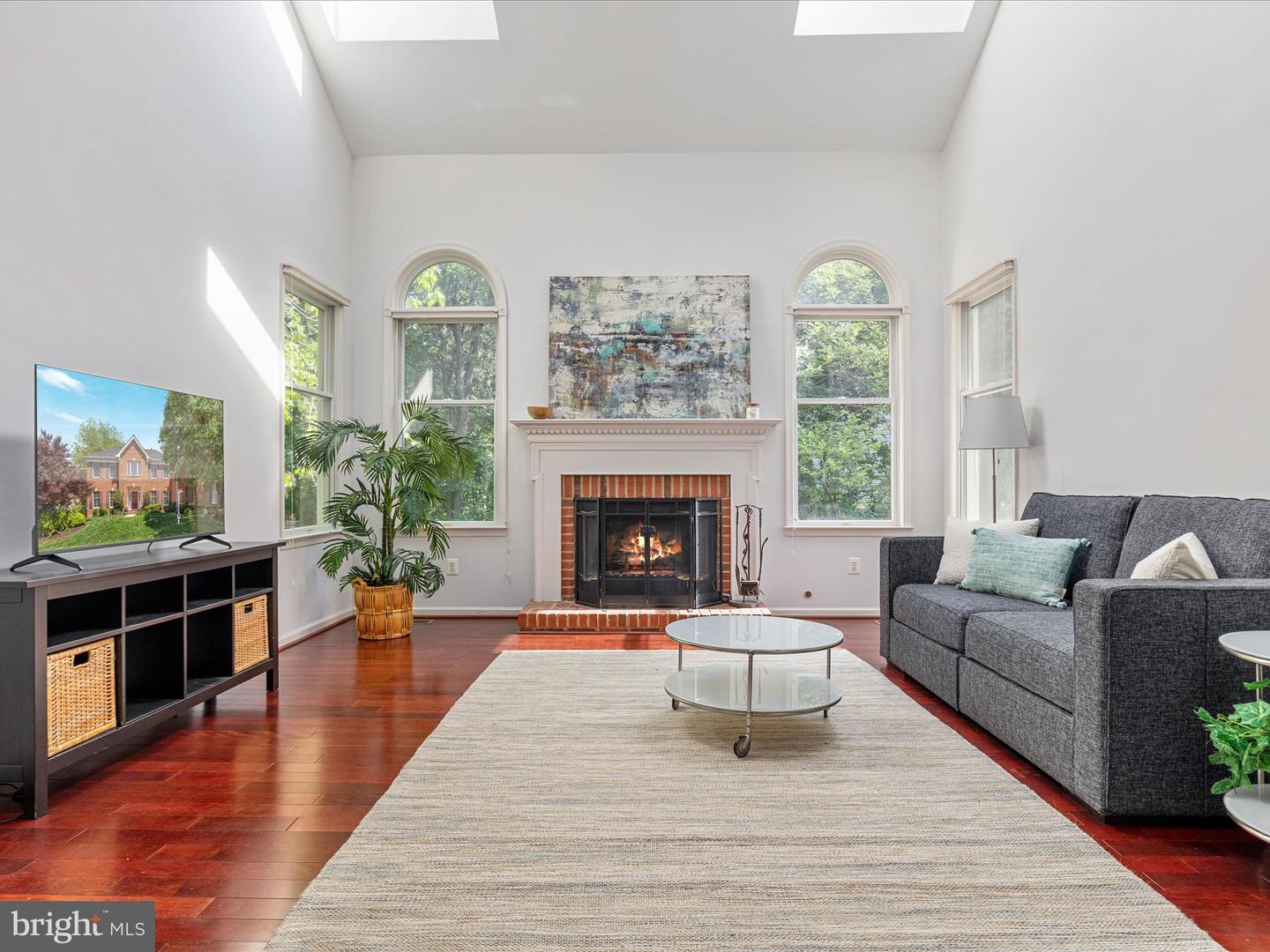 12502 RIDGEGATE DR, HERNDON, Virginia 20170, 5 Bedrooms Bedrooms, ,4 BathroomsBathrooms,Residential,For sale,12502 RIDGEGATE DR,VAFX2234780 MLS # VAFX2234780
