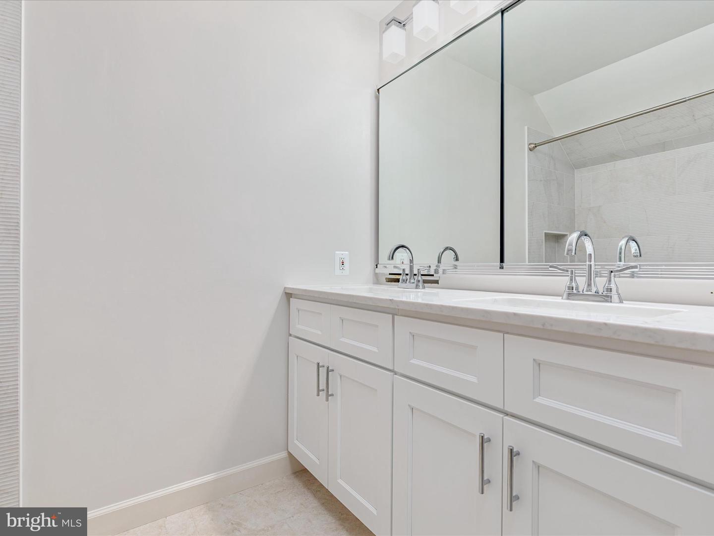 12502 RIDGEGATE DR, HERNDON, Virginia 20170, 5 Bedrooms Bedrooms, ,4 BathroomsBathrooms,Residential,For sale,12502 RIDGEGATE DR,VAFX2234780 MLS # VAFX2234780