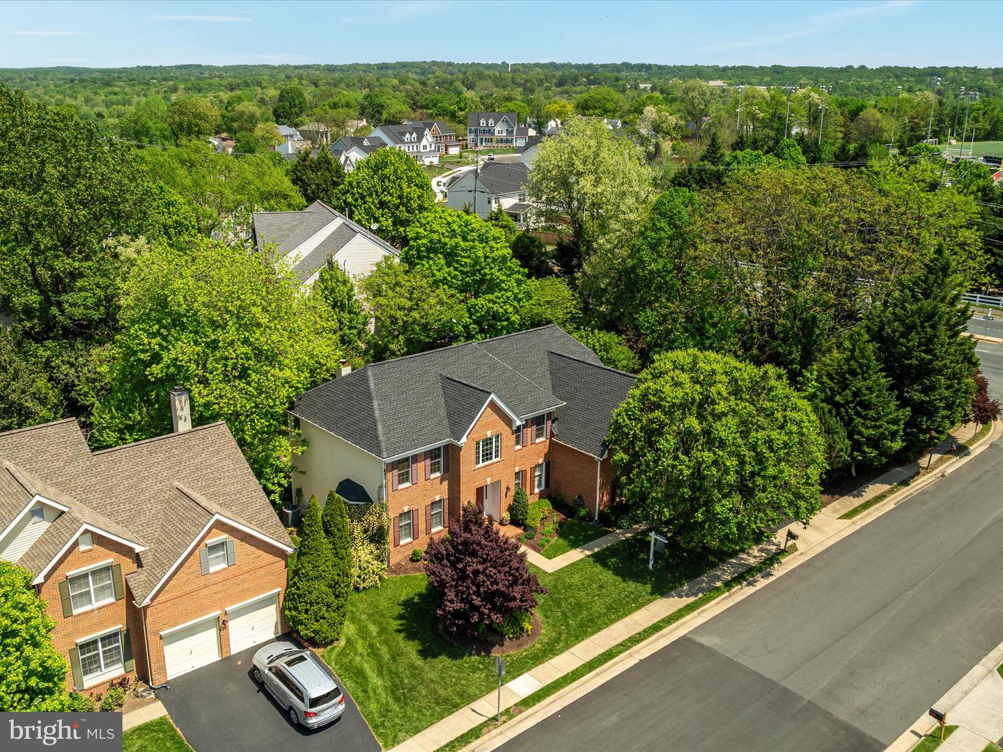12502 RIDGEGATE DR, HERNDON, Virginia 20170, 5 Bedrooms Bedrooms, ,4 BathroomsBathrooms,Residential,For sale,12502 RIDGEGATE DR,VAFX2234780 MLS # VAFX2234780