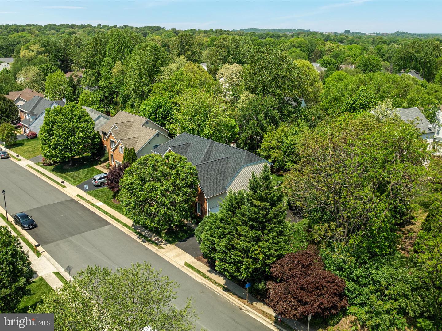 12502 RIDGEGATE DR, HERNDON, Virginia 20170, 5 Bedrooms Bedrooms, ,4 BathroomsBathrooms,Residential,For sale,12502 RIDGEGATE DR,VAFX2234780 MLS # VAFX2234780