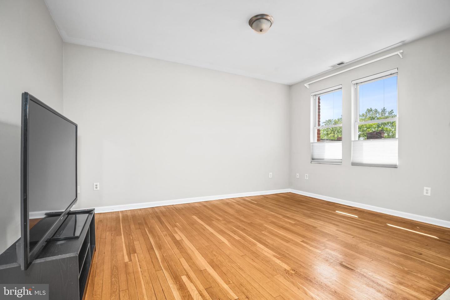 4120 14TH ST NW #44, WASHINGTON, District Of Columbia 20011, 1 Bedroom Bedrooms, ,1 BathroomBathrooms,Residential,For sale,4120 14TH ST NW #44,DCDC2195996 MLS # DCDC2195996