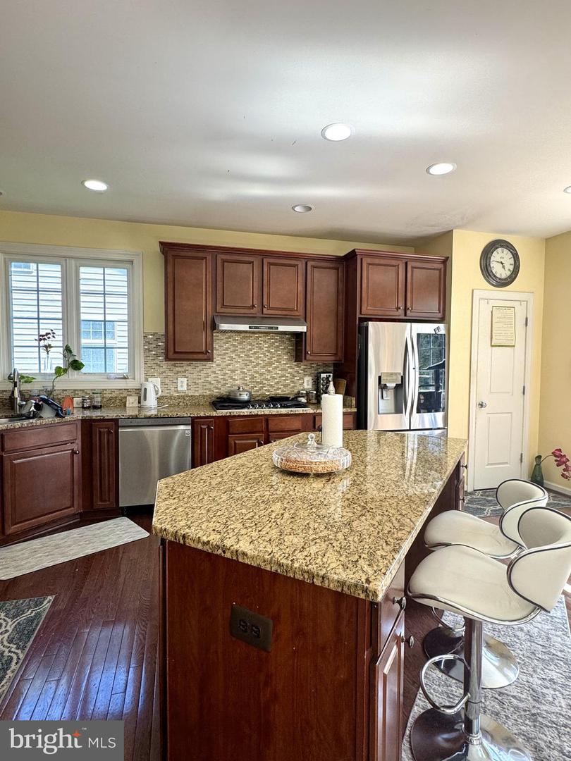 41537 WARE CT, ALDIE, Virginia 20105, 6 Bedrooms Bedrooms, ,5 BathroomsBathrooms,Residential,For sale,41537 WARE CT,VALO2094028 MLS # VALO2094028