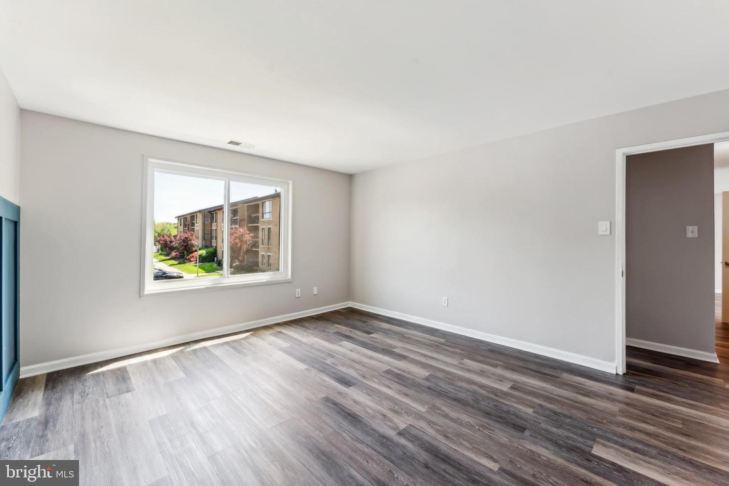 531 FLORIDA AVE #102, HERNDON, Virginia 20170, 2 Bedrooms Bedrooms, ,2 BathroomsBathrooms,Residential,For sale,531 FLORIDA AVE #102,VAFX2234538 MLS # VAFX2234538