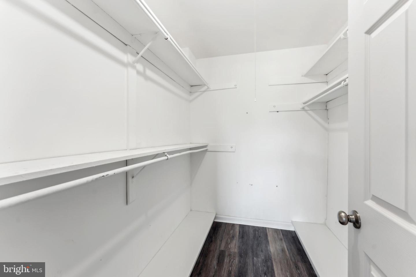 531 FLORIDA AVE #102, HERNDON, Virginia 20170, 2 Bedrooms Bedrooms, ,2 BathroomsBathrooms,Residential,For sale,531 FLORIDA AVE #102,VAFX2234538 MLS # VAFX2234538