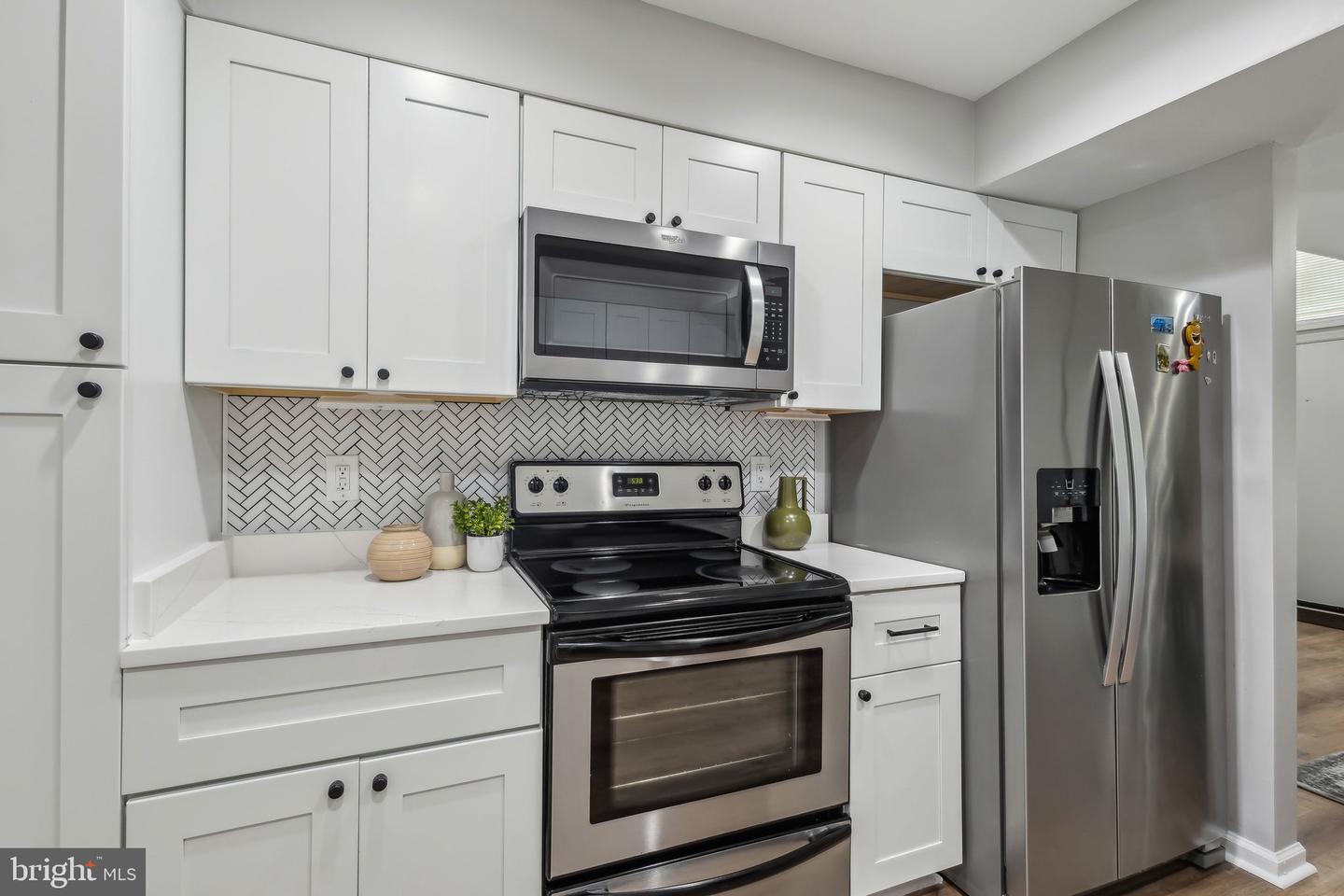1070 TREVINO LN, HERNDON, Virginia 20170, 4 Bedrooms Bedrooms, ,3 BathroomsBathrooms,Residential,For sale,1070 TREVINO LN,VAFX2234902 MLS # VAFX2234902