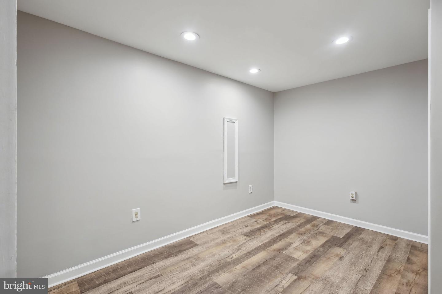 1070 TREVINO LN, HERNDON, Virginia 20170, 4 Bedrooms Bedrooms, ,3 BathroomsBathrooms,Residential,For sale,1070 TREVINO LN,VAFX2234902 MLS # VAFX2234902