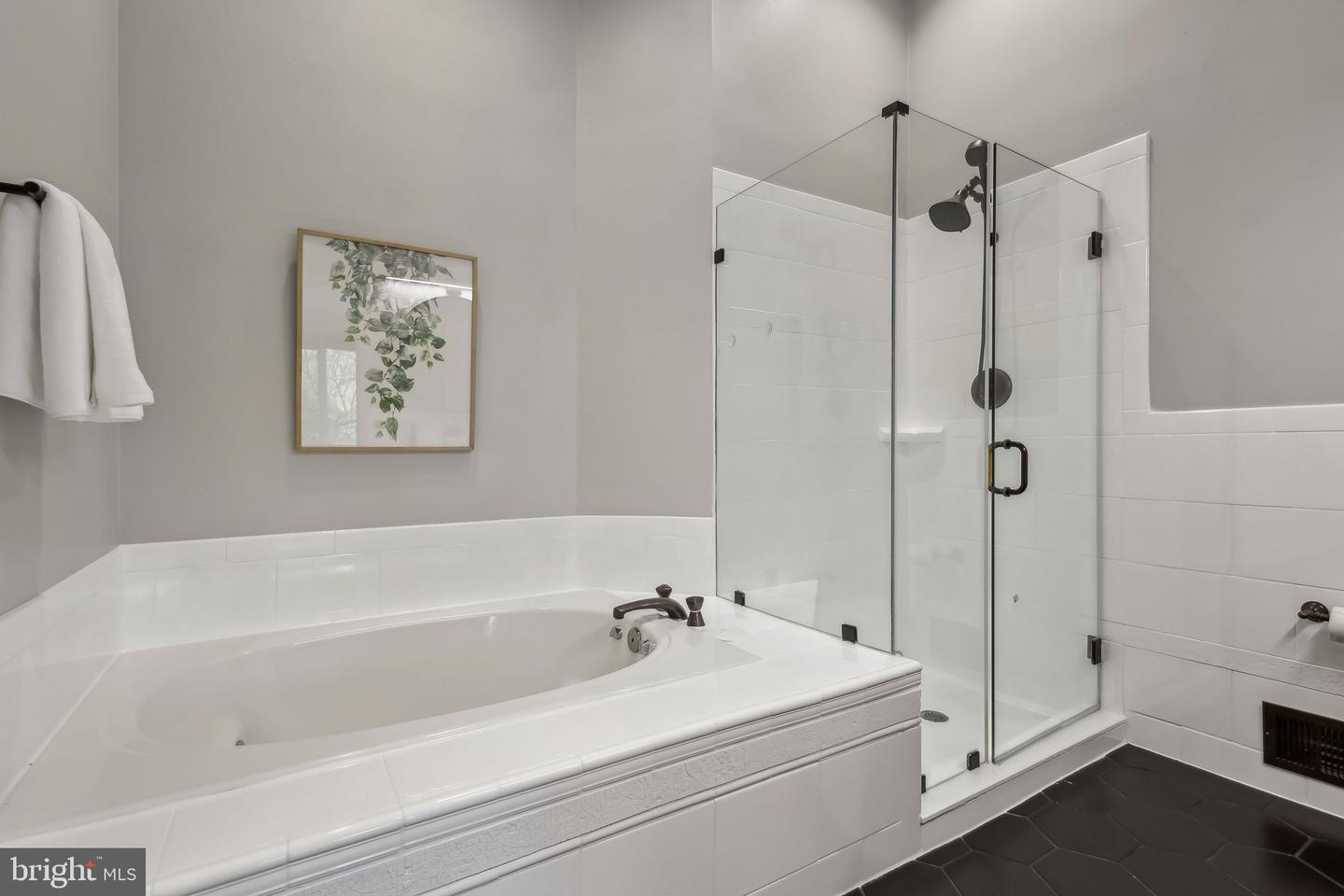 1070 TREVINO LN, HERNDON, Virginia 20170, 4 Bedrooms Bedrooms, ,3 BathroomsBathrooms,Residential,For sale,1070 TREVINO LN,VAFX2234902 MLS # VAFX2234902