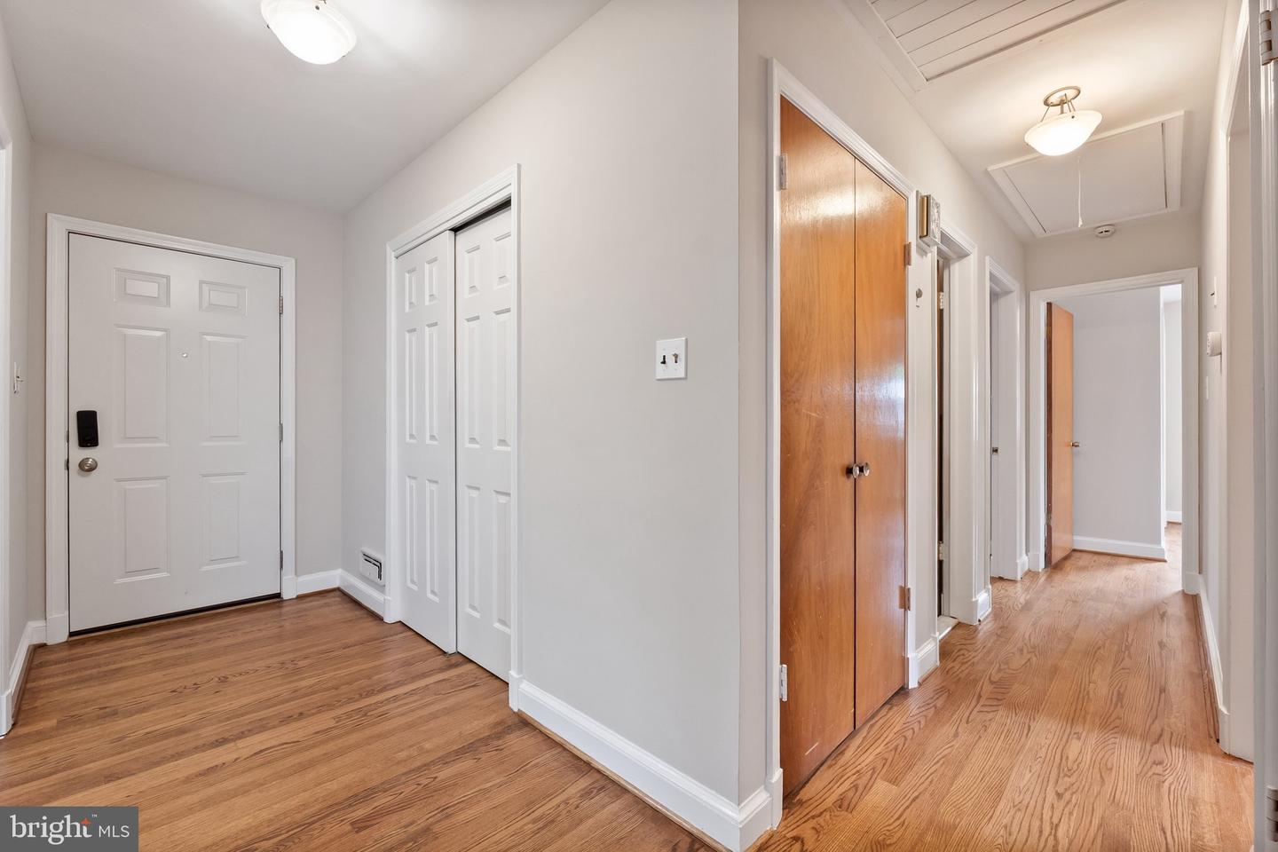 6877 WASHINGTON BLVD, ARLINGTON, Virginia 22213, 4 Bedrooms Bedrooms, ,3 BathroomsBathrooms,Residential,For sale,6877 WASHINGTON BLVD,VAAR2056124 MLS # VAAR2056124