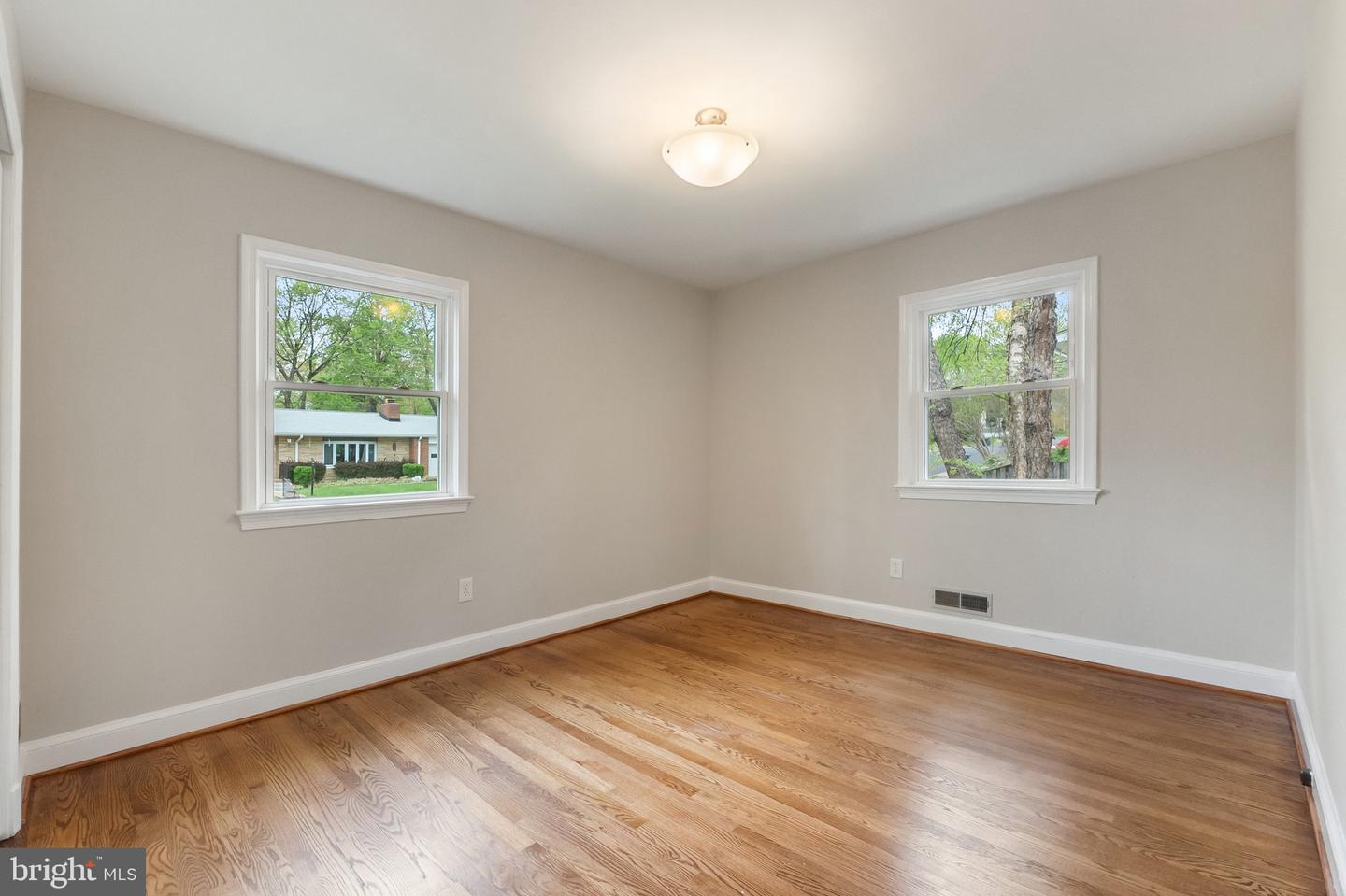 6877 WASHINGTON BLVD, ARLINGTON, Virginia 22213, 4 Bedrooms Bedrooms, ,3 BathroomsBathrooms,Residential,For sale,6877 WASHINGTON BLVD,VAAR2056124 MLS # VAAR2056124