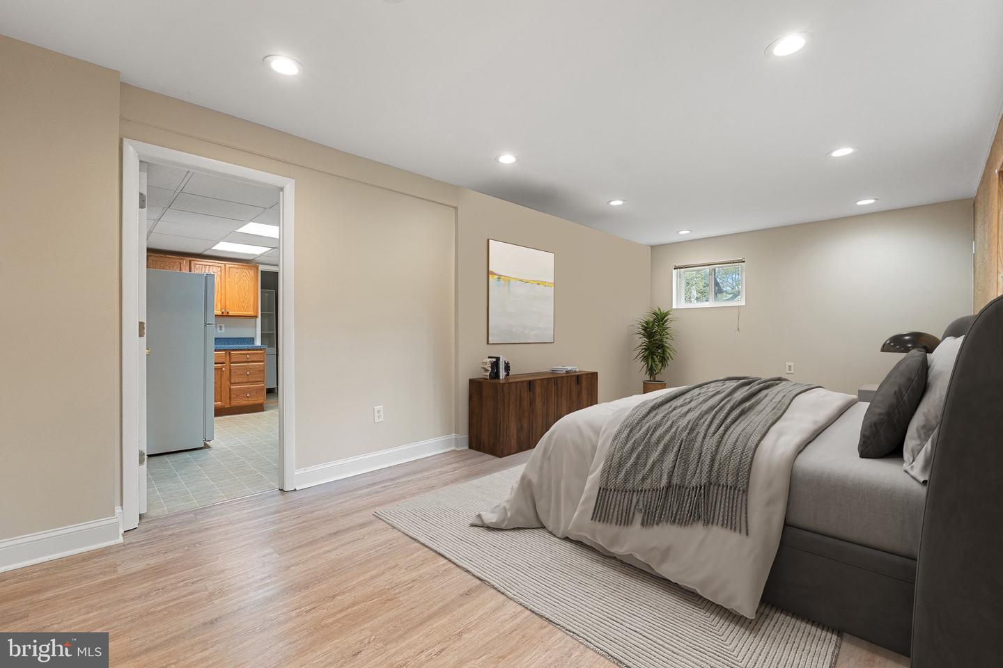 6877 WASHINGTON BLVD, ARLINGTON, Virginia 22213, 4 Bedrooms Bedrooms, ,3 BathroomsBathrooms,Residential,For sale,6877 WASHINGTON BLVD,VAAR2056124 MLS # VAAR2056124