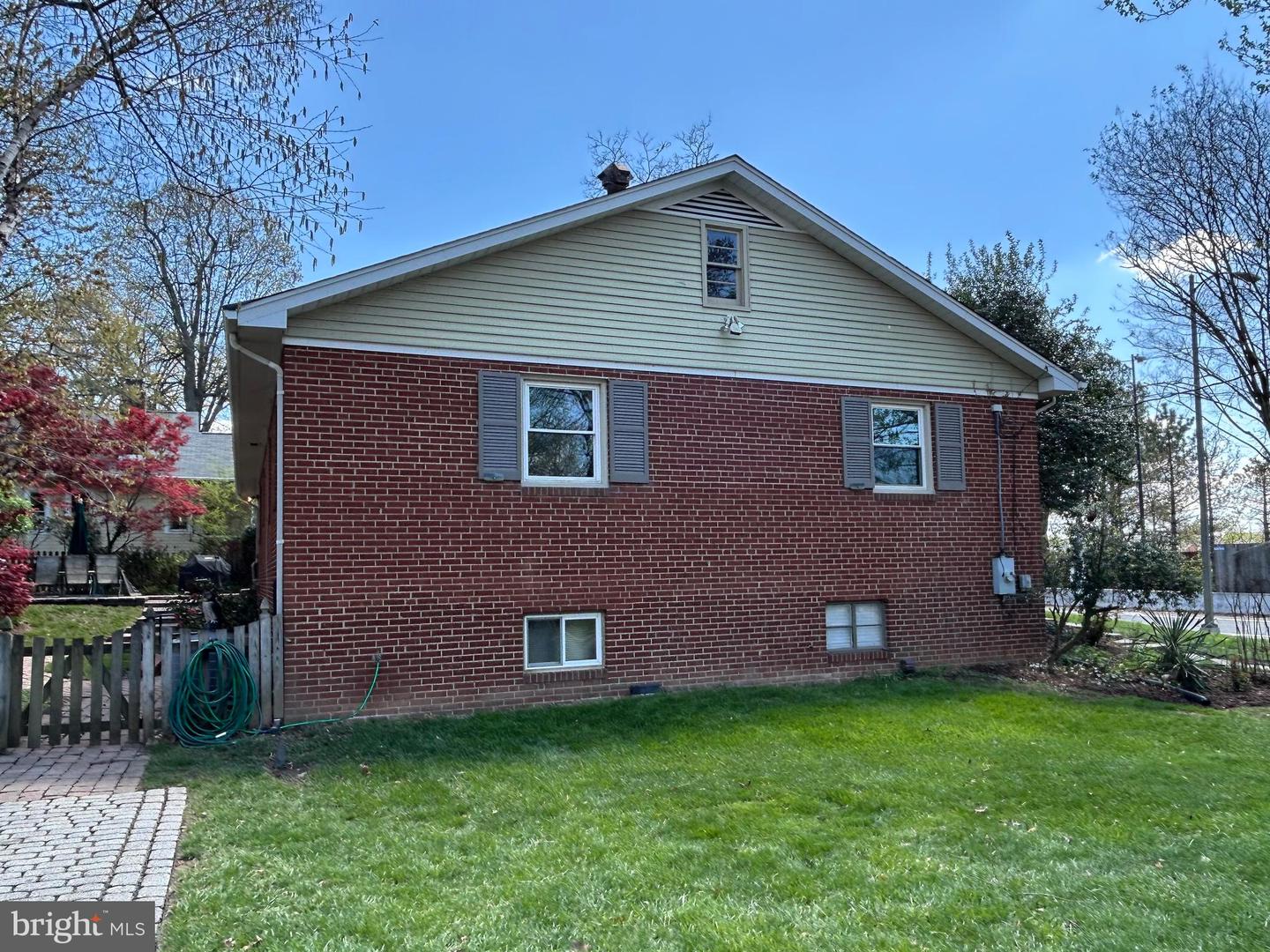 6877 WASHINGTON BLVD, ARLINGTON, Virginia 22213, 4 Bedrooms Bedrooms, ,3 BathroomsBathrooms,Residential,For sale,6877 WASHINGTON BLVD,VAAR2056124 MLS # VAAR2056124