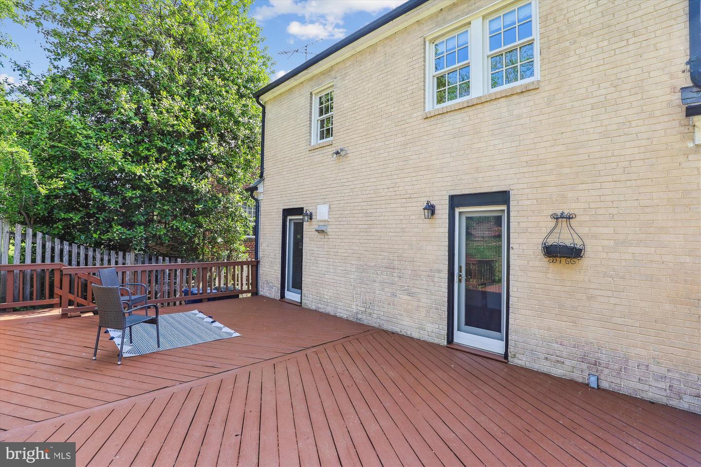 2412 SANFORD ST, ALEXANDRIA, Virginia 22301, 2 Bedrooms Bedrooms, ,2 BathroomsBathrooms,Residential,For sale,2412 SANFORD ST,VAAX2044200 MLS # VAAX2044200