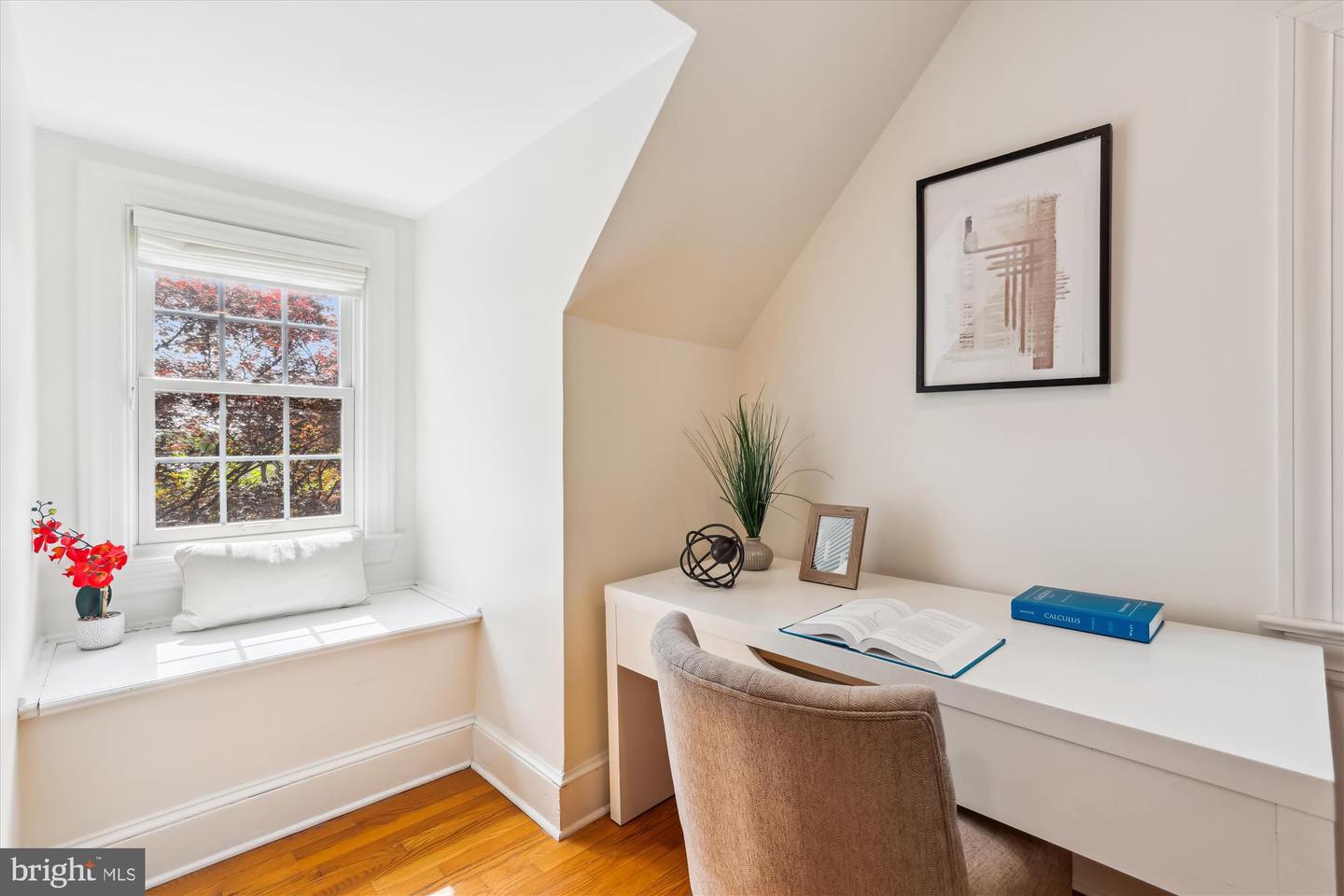2412 SANFORD ST, ALEXANDRIA, Virginia 22301, 2 Bedrooms Bedrooms, ,2 BathroomsBathrooms,Residential,For sale,2412 SANFORD ST,VAAX2044200 MLS # VAAX2044200