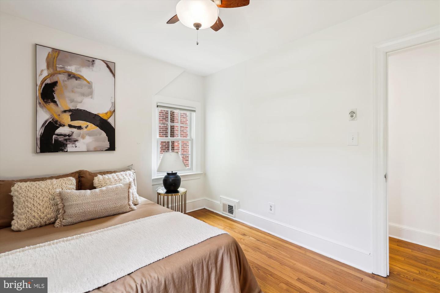2412 SANFORD ST, ALEXANDRIA, Virginia 22301, 2 Bedrooms Bedrooms, ,2 BathroomsBathrooms,Residential,For sale,2412 SANFORD ST,VAAX2044200 MLS # VAAX2044200