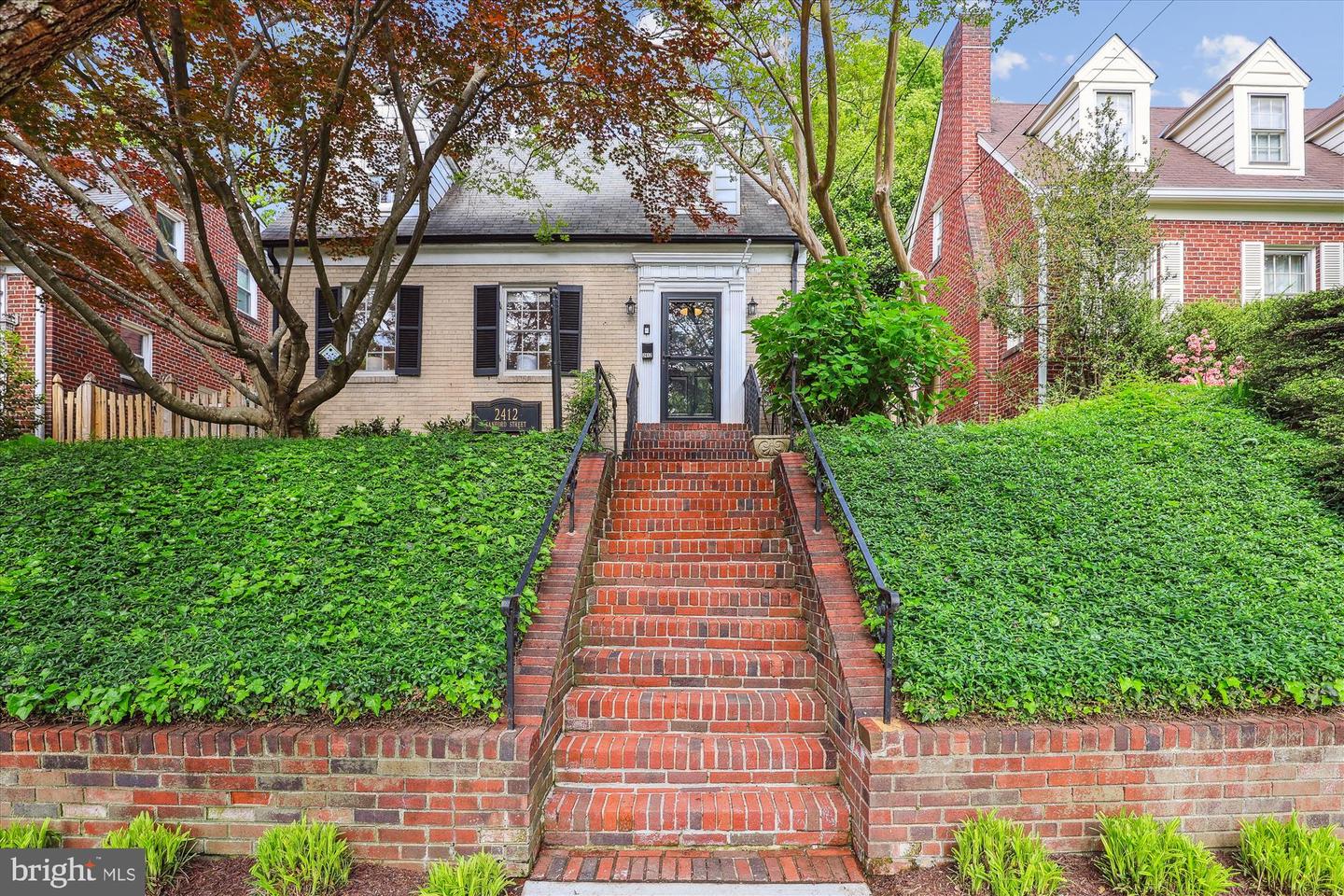 2412 SANFORD ST, ALEXANDRIA, Virginia 22301, 2 Bedrooms Bedrooms, ,2 BathroomsBathrooms,Residential,For sale,2412 SANFORD ST,VAAX2044200 MLS # VAAX2044200