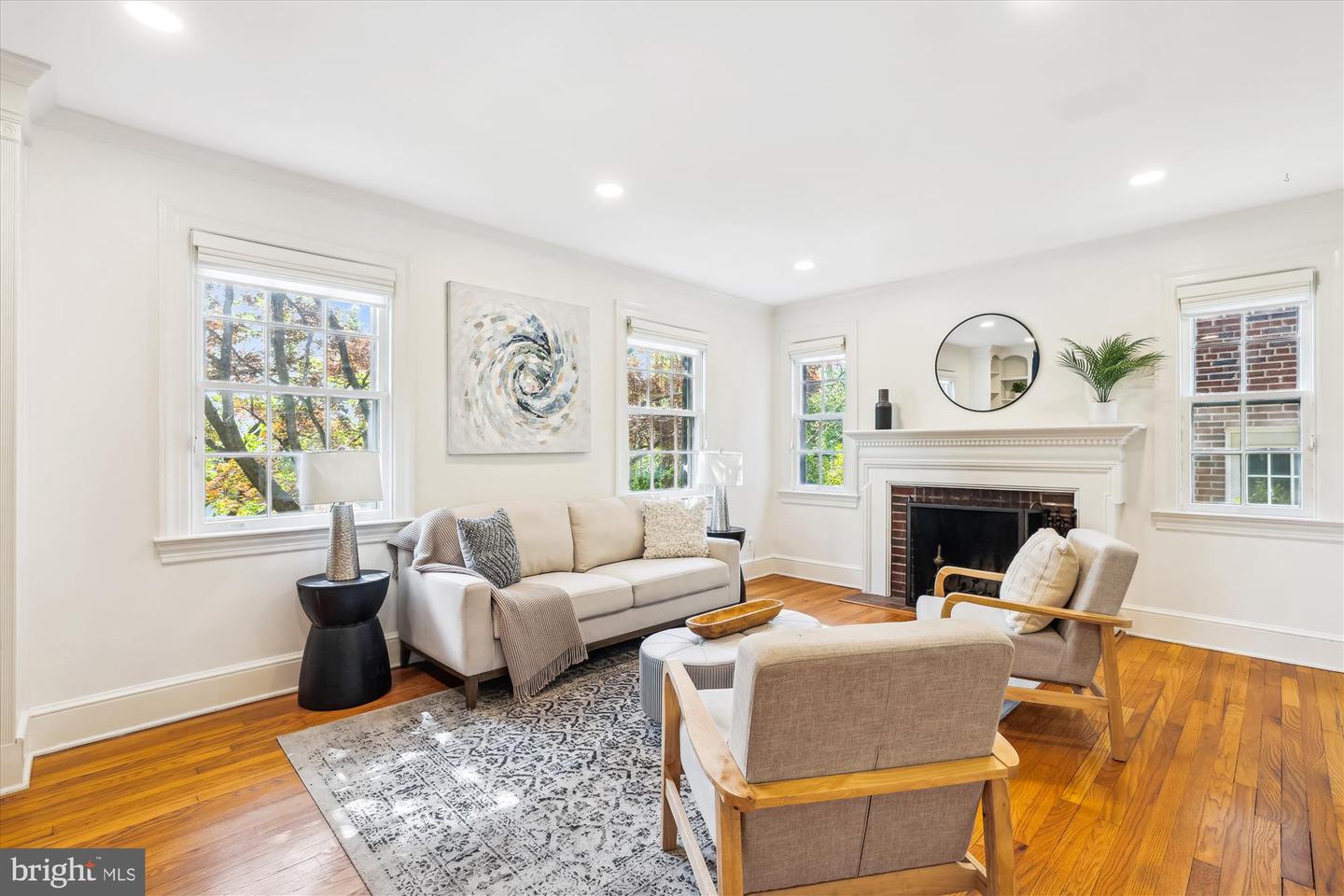 2412 SANFORD ST, ALEXANDRIA, Virginia 22301, 2 Bedrooms Bedrooms, ,2 BathroomsBathrooms,Residential,For sale,2412 SANFORD ST,VAAX2044200 MLS # VAAX2044200