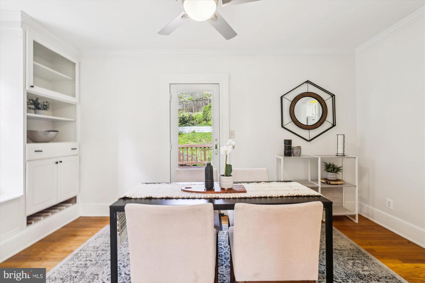 2412 SANFORD ST, ALEXANDRIA, Virginia 22301, 2 Bedrooms Bedrooms, ,2 BathroomsBathrooms,Residential,For sale,2412 SANFORD ST,VAAX2044200 MLS # VAAX2044200