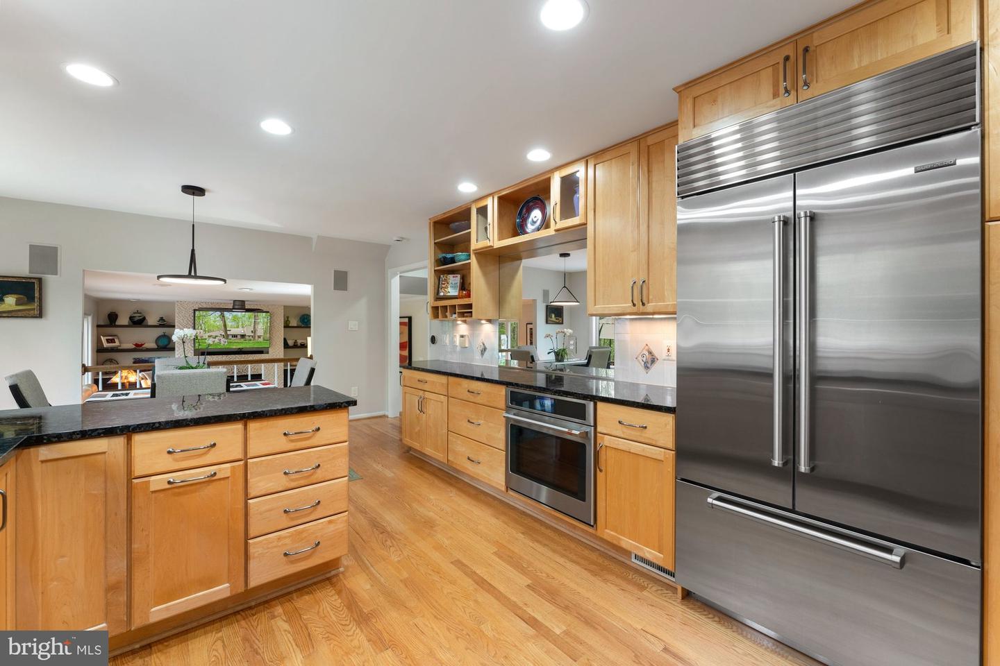 1806 ABBEY GLEN CT, VIENNA, Virginia 22182, 5 Bedrooms Bedrooms, ,4 BathroomsBathrooms,Residential,For sale,1806 ABBEY GLEN CT,VAFX2234658 MLS # VAFX2234658