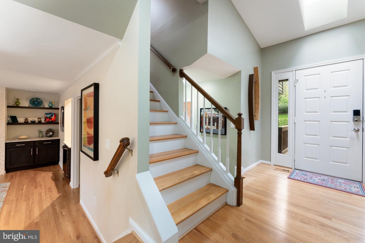1806 ABBEY GLEN CT, VIENNA, Virginia 22182, 5 Bedrooms Bedrooms, ,4 BathroomsBathrooms,Residential,For sale,1806 ABBEY GLEN CT,VAFX2234658 MLS # VAFX2234658