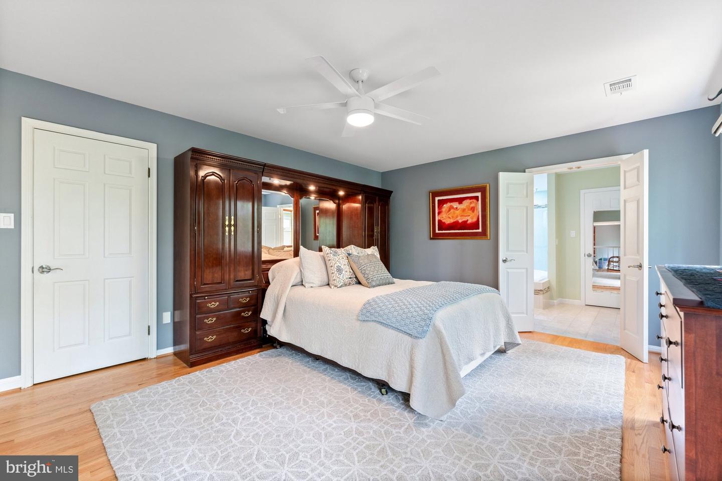 1806 ABBEY GLEN CT, VIENNA, Virginia 22182, 5 Bedrooms Bedrooms, ,4 BathroomsBathrooms,Residential,For sale,1806 ABBEY GLEN CT,VAFX2234658 MLS # VAFX2234658