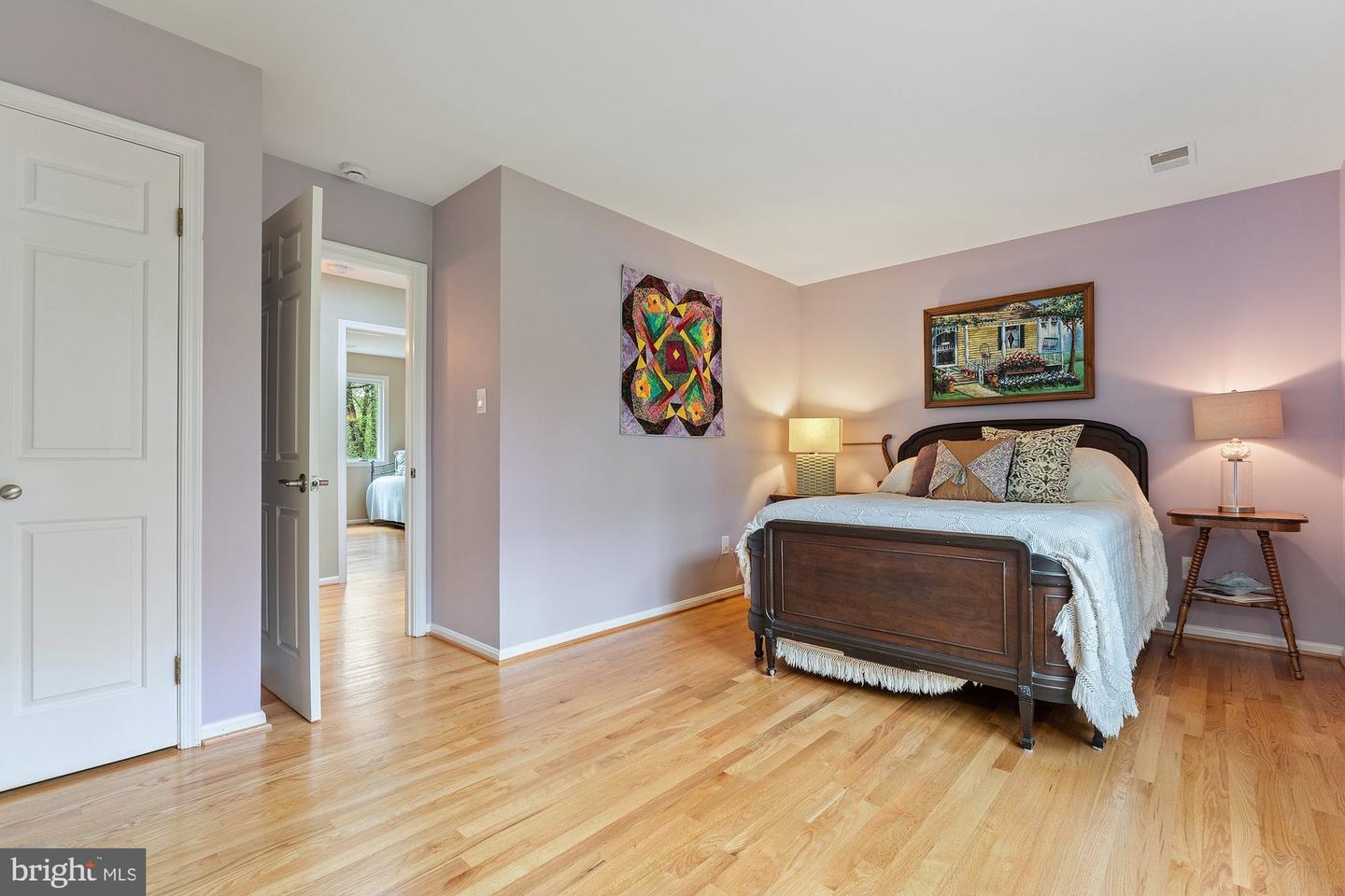 1806 ABBEY GLEN CT, VIENNA, Virginia 22182, 5 Bedrooms Bedrooms, ,4 BathroomsBathrooms,Residential,For sale,1806 ABBEY GLEN CT,VAFX2234658 MLS # VAFX2234658