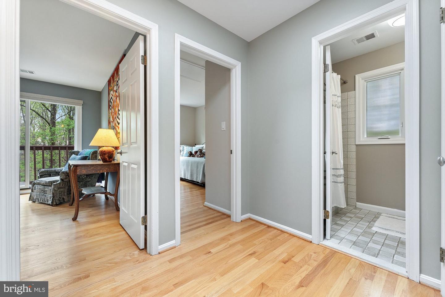 1806 ABBEY GLEN CT, VIENNA, Virginia 22182, 5 Bedrooms Bedrooms, ,4 BathroomsBathrooms,Residential,For sale,1806 ABBEY GLEN CT,VAFX2234658 MLS # VAFX2234658