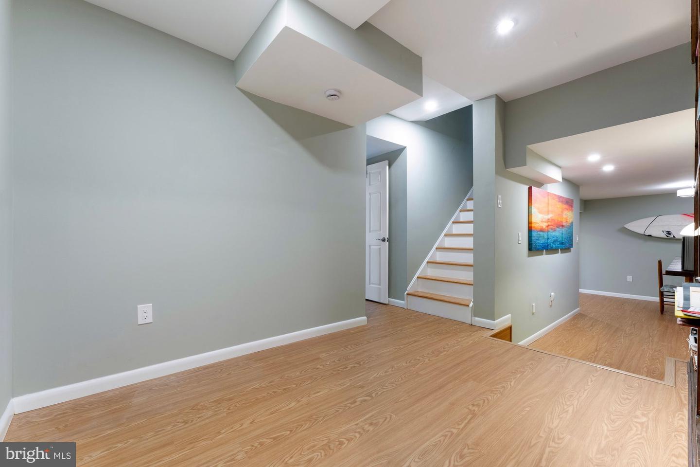 1806 ABBEY GLEN CT, VIENNA, Virginia 22182, 5 Bedrooms Bedrooms, ,4 BathroomsBathrooms,Residential,For sale,1806 ABBEY GLEN CT,VAFX2234658 MLS # VAFX2234658