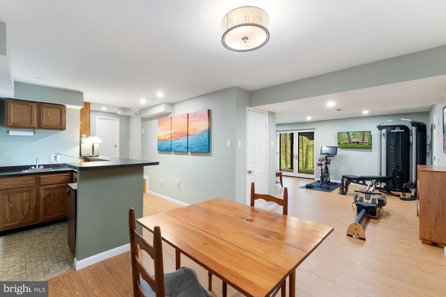 1806 ABBEY GLEN CT, VIENNA, Virginia 22182, 5 Bedrooms Bedrooms, ,4 BathroomsBathrooms,Residential,For sale,1806 ABBEY GLEN CT,VAFX2234658 MLS # VAFX2234658