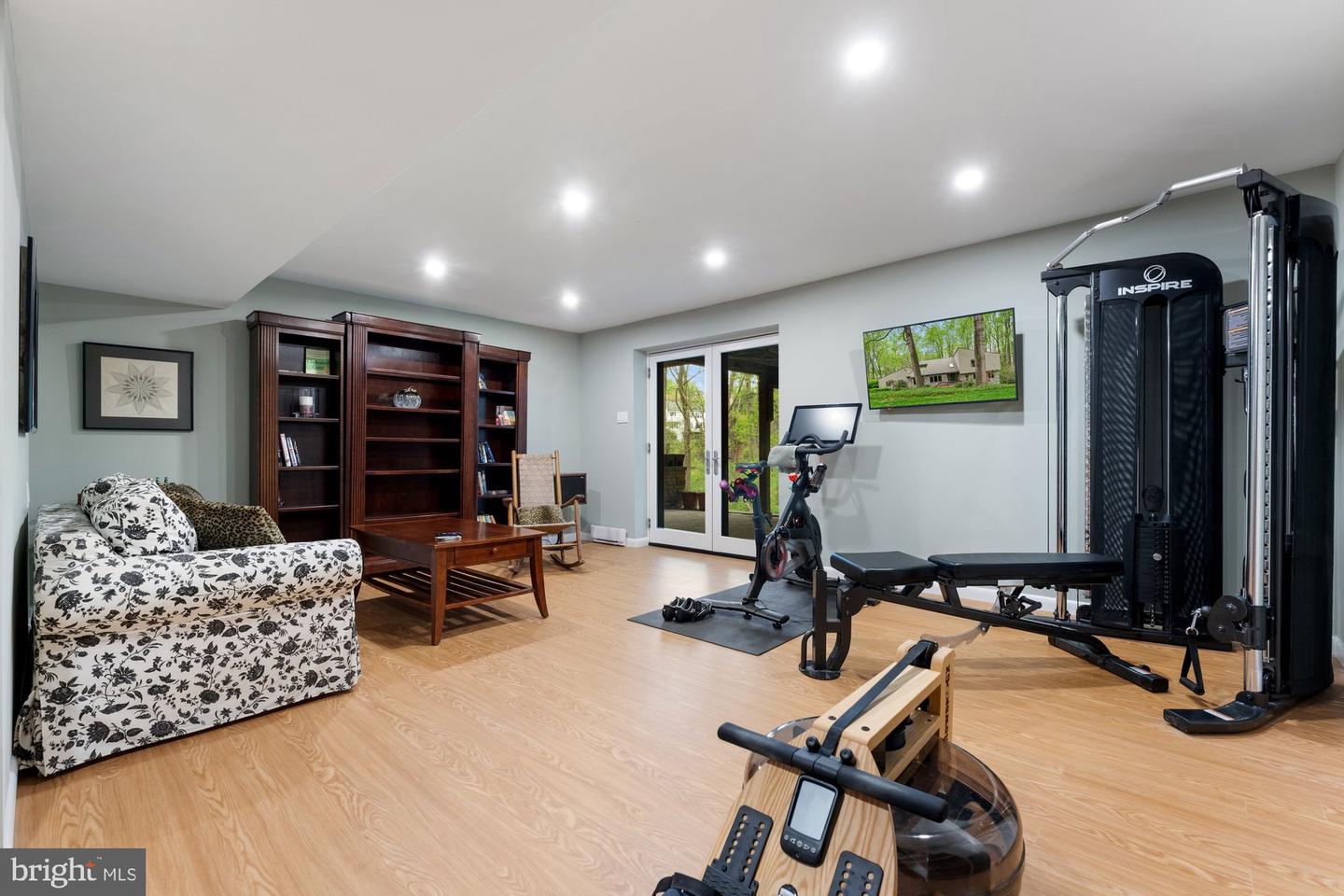 1806 ABBEY GLEN CT, VIENNA, Virginia 22182, 5 Bedrooms Bedrooms, ,4 BathroomsBathrooms,Residential,For sale,1806 ABBEY GLEN CT,VAFX2234658 MLS # VAFX2234658