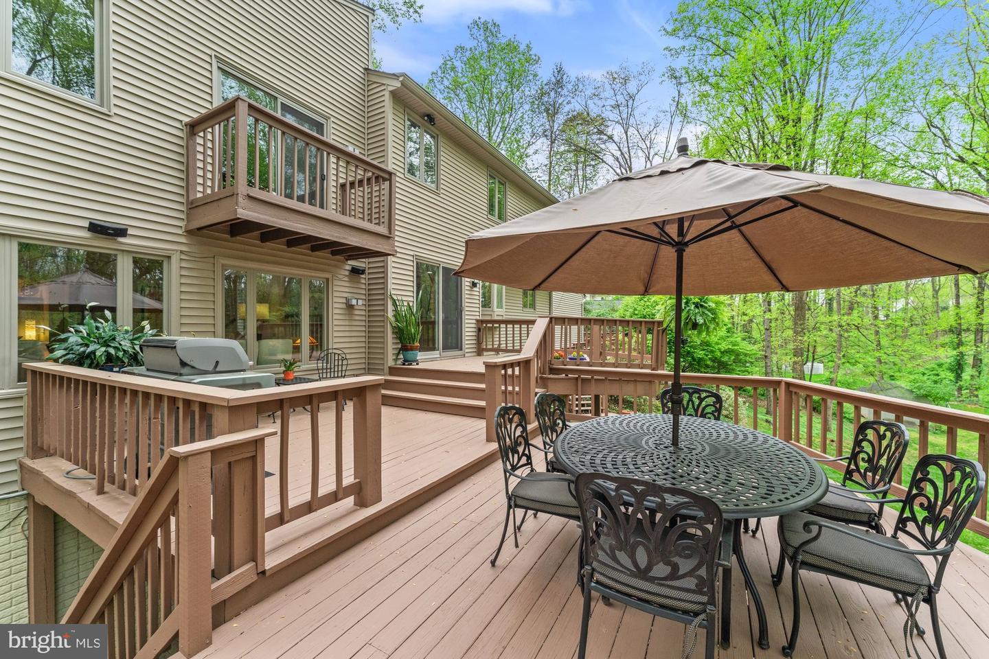 1806 ABBEY GLEN CT, VIENNA, Virginia 22182, 5 Bedrooms Bedrooms, ,4 BathroomsBathrooms,Residential,For sale,1806 ABBEY GLEN CT,VAFX2234658 MLS # VAFX2234658