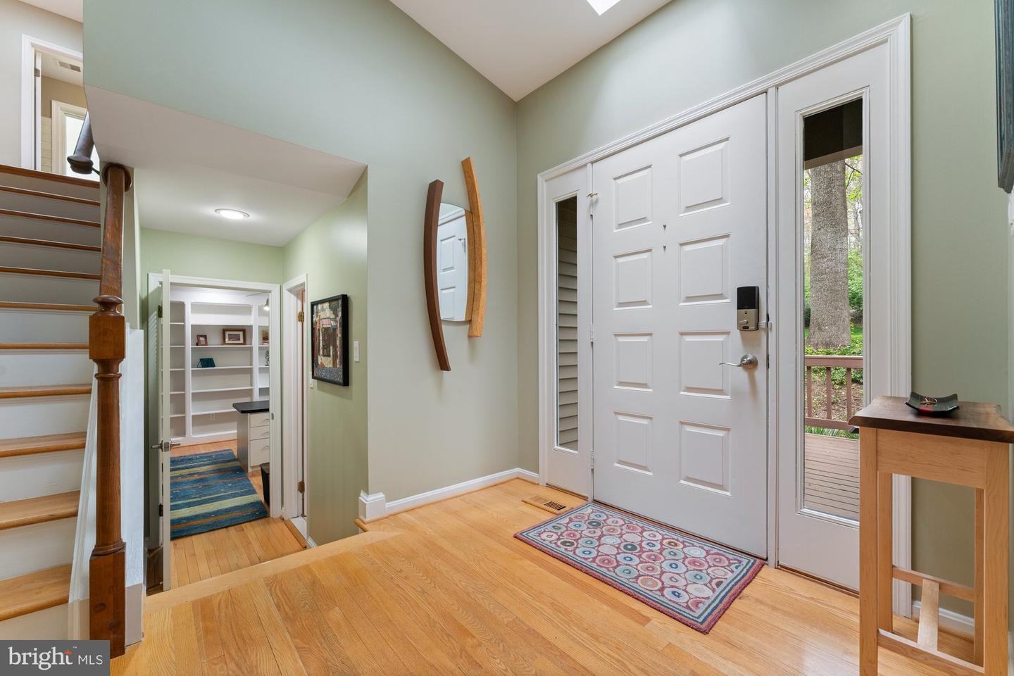 1806 ABBEY GLEN CT, VIENNA, Virginia 22182, 5 Bedrooms Bedrooms, ,4 BathroomsBathrooms,Residential,For sale,1806 ABBEY GLEN CT,VAFX2234658 MLS # VAFX2234658