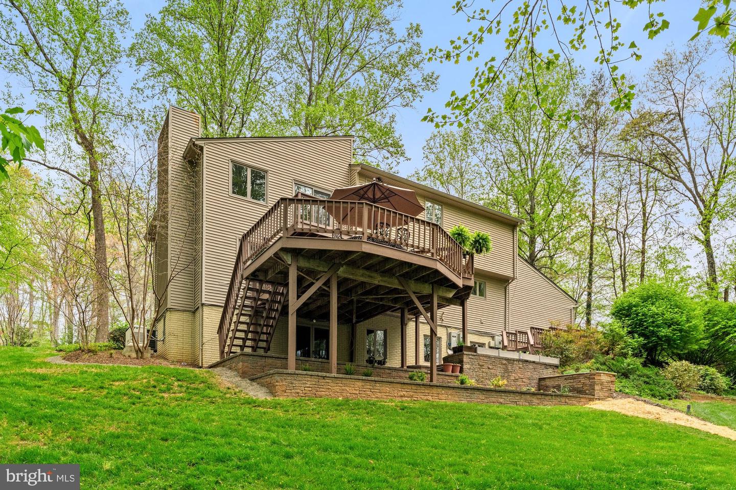 1806 ABBEY GLEN CT, VIENNA, Virginia 22182, 5 Bedrooms Bedrooms, ,4 BathroomsBathrooms,Residential,For sale,1806 ABBEY GLEN CT,VAFX2234658 MLS # VAFX2234658