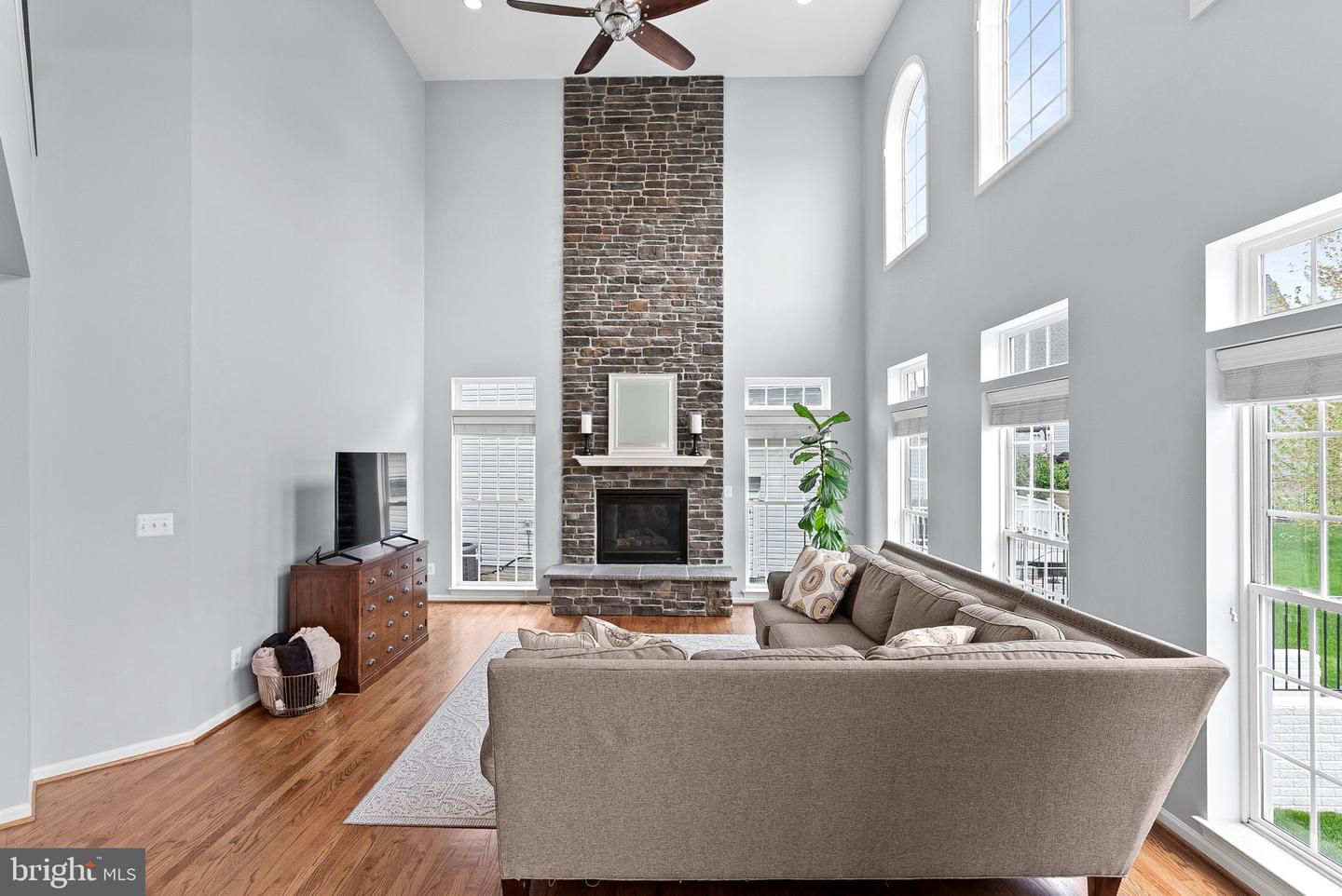 42188 ST HUBERTS PL, CHANTILLY, Virginia 20152, 4 Bedrooms Bedrooms, ,4 BathroomsBathrooms,Residential,For sale,42188 ST HUBERTS PL,VALO2094124 MLS # VALO2094124