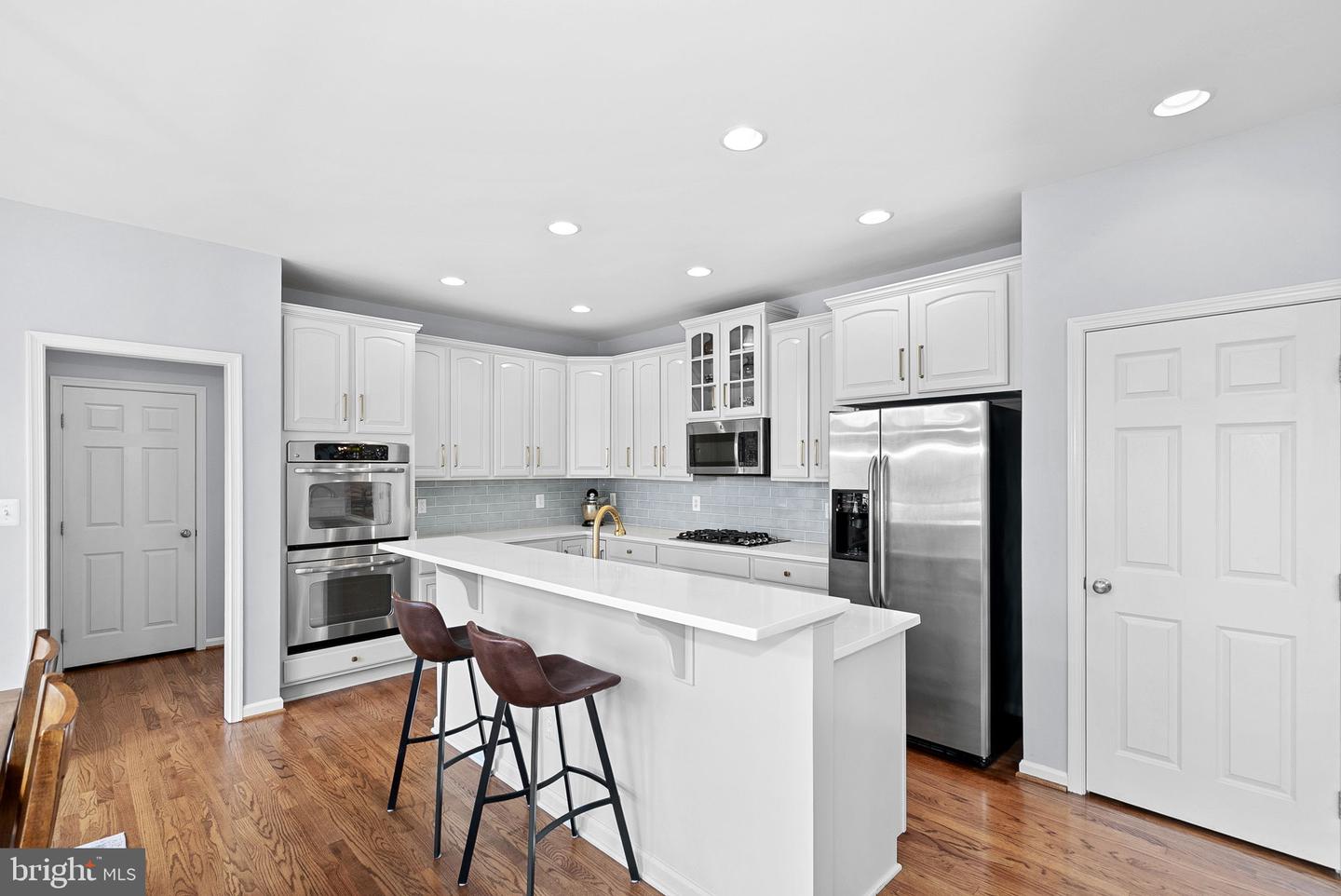 42188 ST HUBERTS PL, CHANTILLY, Virginia 20152, 4 Bedrooms Bedrooms, ,4 BathroomsBathrooms,Residential,For sale,42188 ST HUBERTS PL,VALO2094124 MLS # VALO2094124