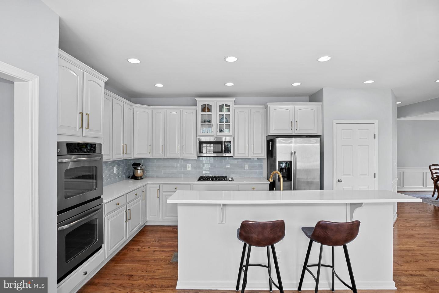 42188 ST HUBERTS PL, CHANTILLY, Virginia 20152, 4 Bedrooms Bedrooms, ,4 BathroomsBathrooms,Residential,For sale,42188 ST HUBERTS PL,VALO2094124 MLS # VALO2094124