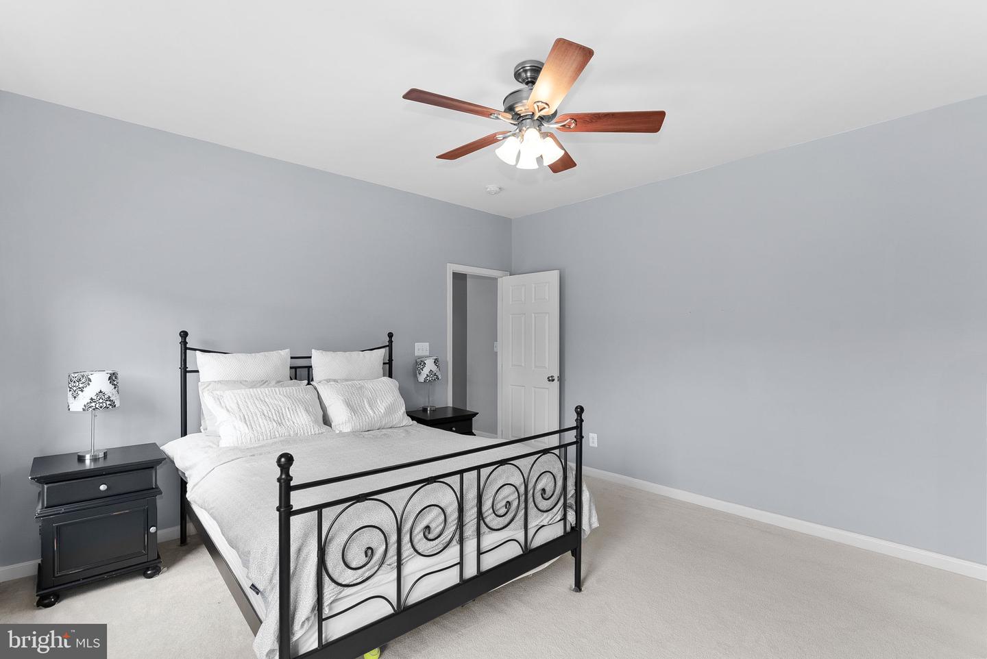 42188 ST HUBERTS PL, CHANTILLY, Virginia 20152, 4 Bedrooms Bedrooms, ,4 BathroomsBathrooms,Residential,For sale,42188 ST HUBERTS PL,VALO2094124 MLS # VALO2094124
