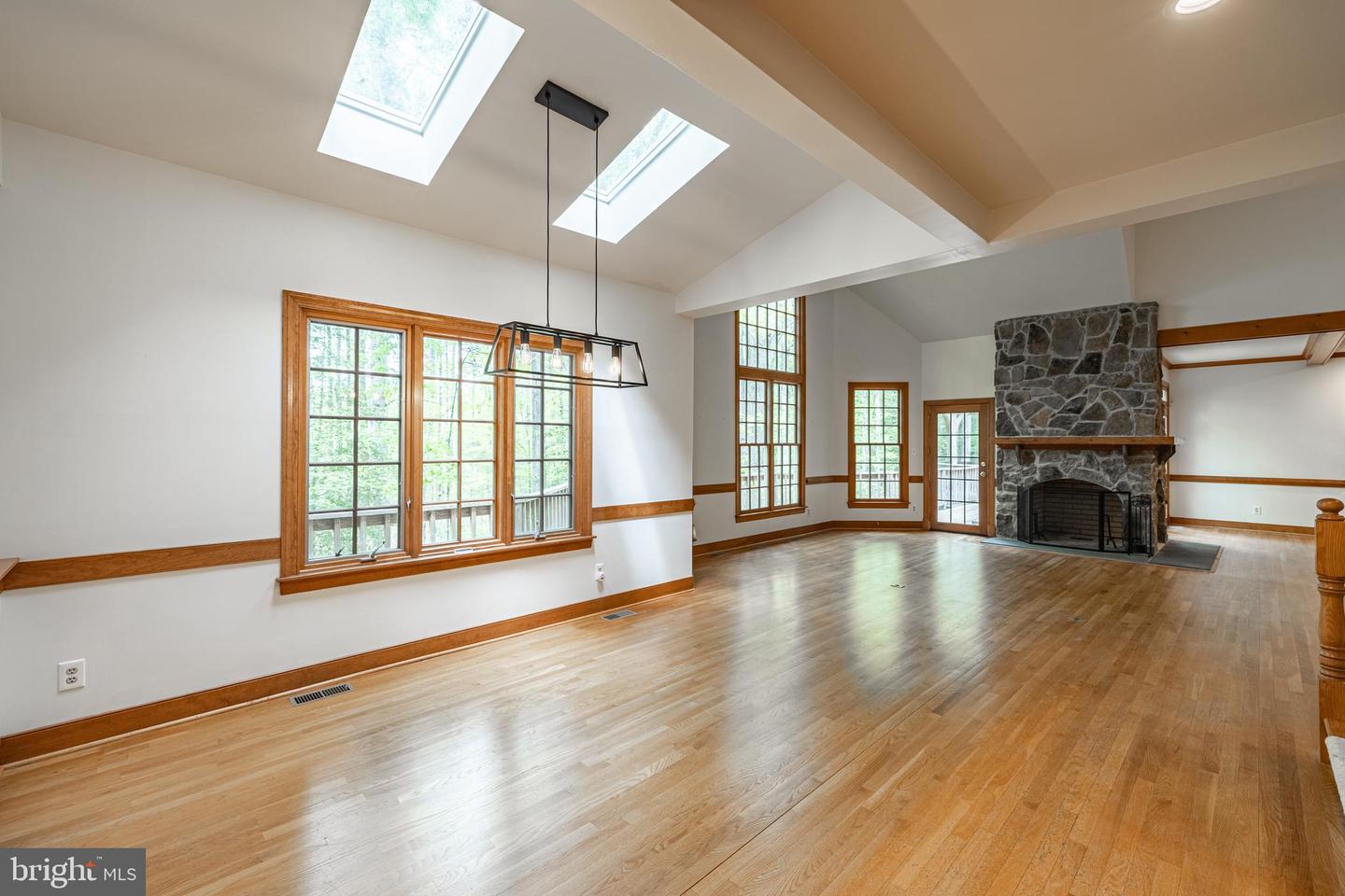 328 PERROW LN, MANAKIN SABOT, Virginia 23103, 4 Bedrooms Bedrooms, 11 Rooms Rooms,3 BathroomsBathrooms,Residential,For sale,328 PERROW LN,VAGO2000366 MLS # VAGO2000366