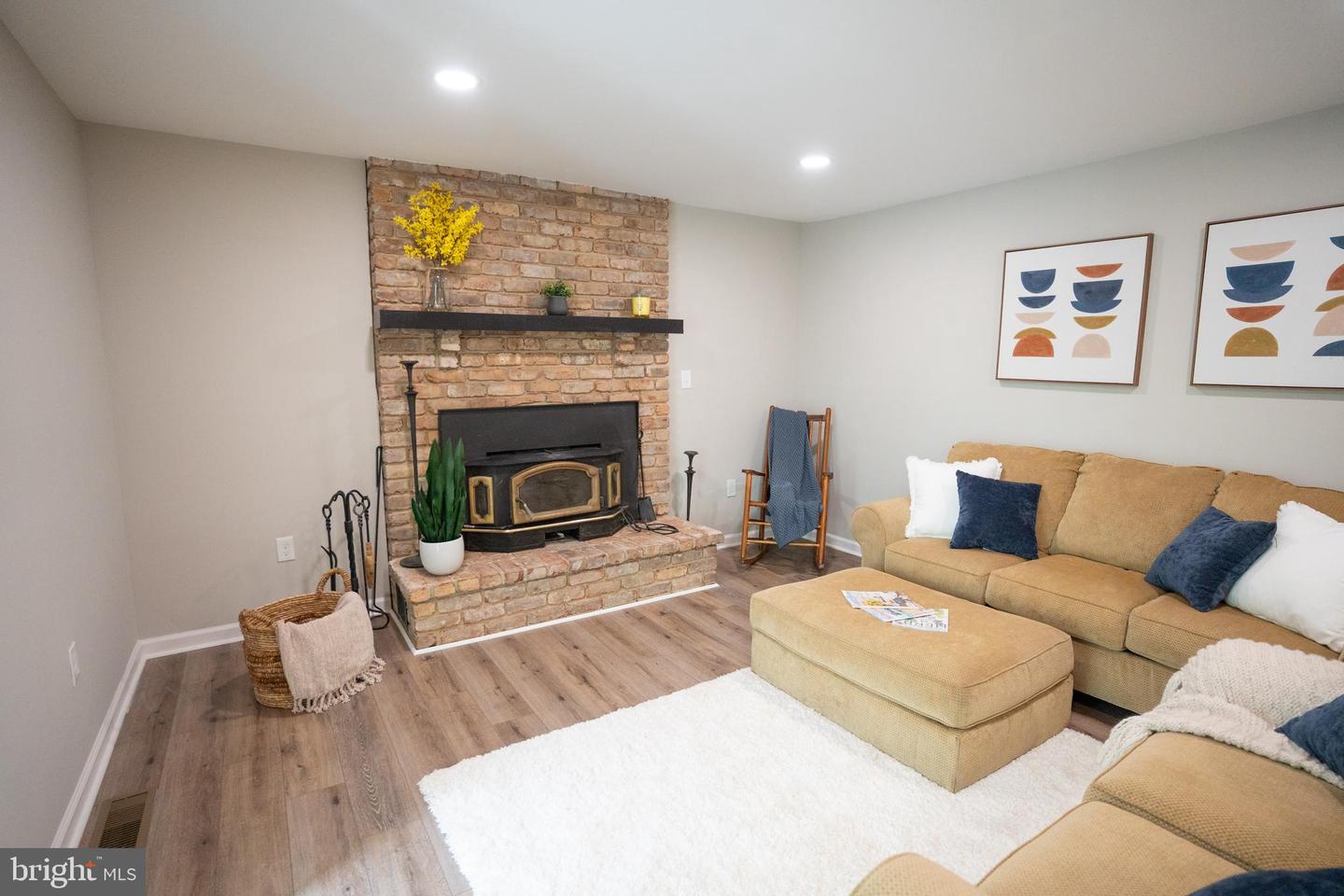 13344 MARIE DR, MANASSAS, Virginia 20112, 4 Bedrooms Bedrooms, ,2 BathroomsBathrooms,Residential,For sale,13344 MARIE DR,VAPW2092232 MLS # VAPW2092232